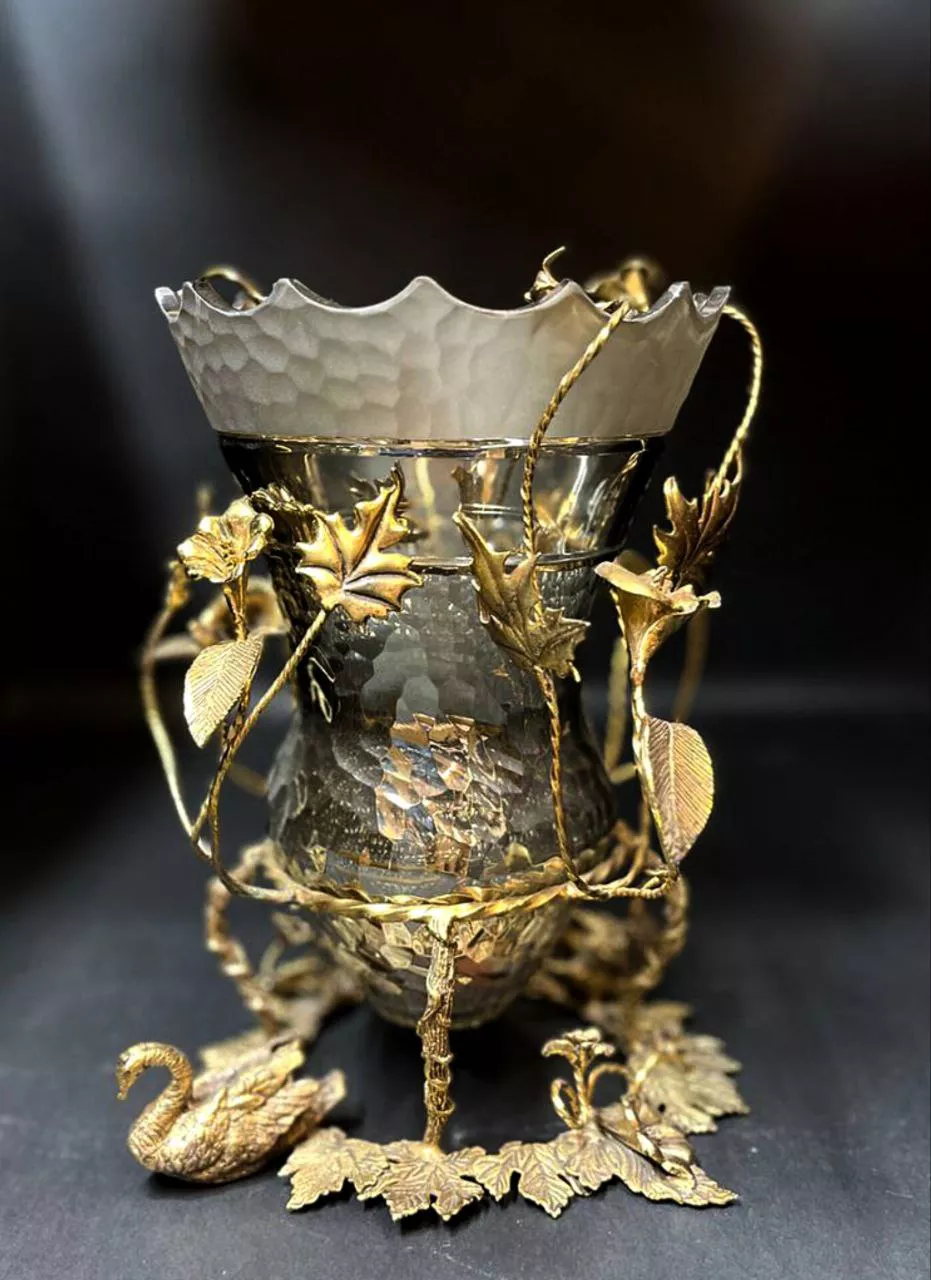 گلدان پایه قو برنزی